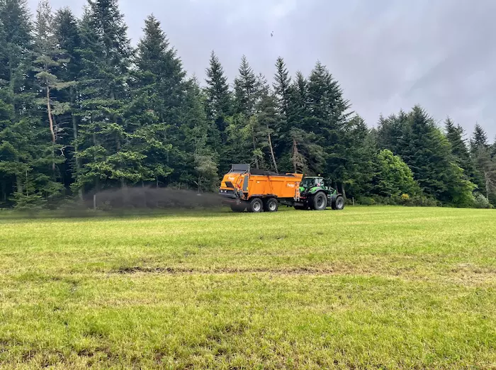 Veolia fertilise les parcelles agricoles par épandage